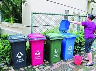 設立“有害垃圾收集箱” 這個方法比較好